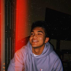 Meet your Posher, Karim